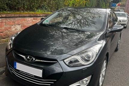 Hyundai i40 126.000 km 9.000 &euro; Hösbach 63768