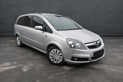 Opel Zafira 229.000 km 2.300 &euro; FRANKFURT 65933