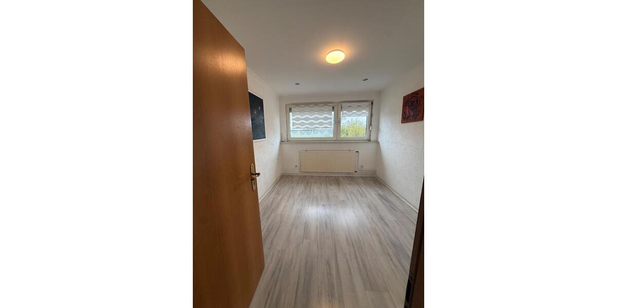 Mehrfamilienhaus, Wohnhaus Obertshausen - 6 Zimmer, 160 m&sup2;, 2.100&euro; | Angebot:26016675