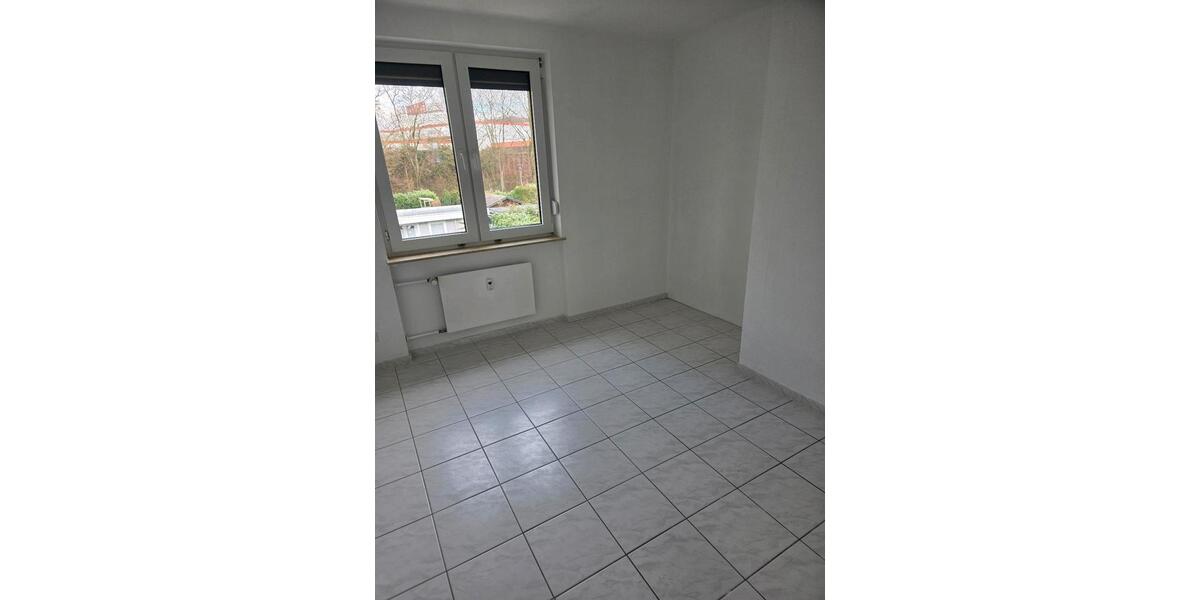 Etagenwohnung Aschaffenburg Damm - 4 Zimmer, 101 m&sup2;, 335.000&euro; | Angebot:25293667