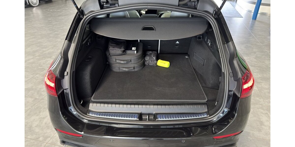 Mercedes-Benz C 300 T e AMG DISTRONIC-PANORAMA-AHK-DC LADEN-18 28.431 km 46.998 &euro; Groß-Umstadt 64823