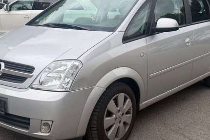 Opel Meriva 170.000 km 2.450 &euro; Frankfurt am Main 65933