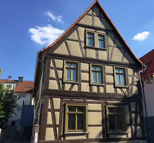 Einfamilienhaus Bad Vilbel - 8 Zimmer, 183 m&sup2;, 665.000&euro; | Angebot:24406350