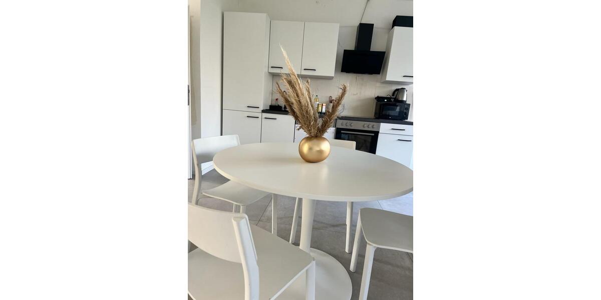 Etagenwohnung Hanau - 6 Zimmer, 100 m&sup2;, 4.500&euro; | Angebot:26025557