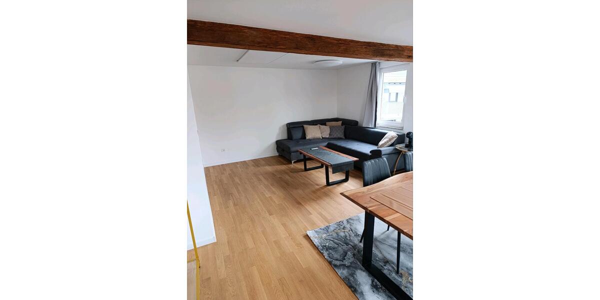 Etagenwohnung Kelsterbach - 1 Zimmer, 90 m&sup2;, 1.800&euro; | Angebot:24780765