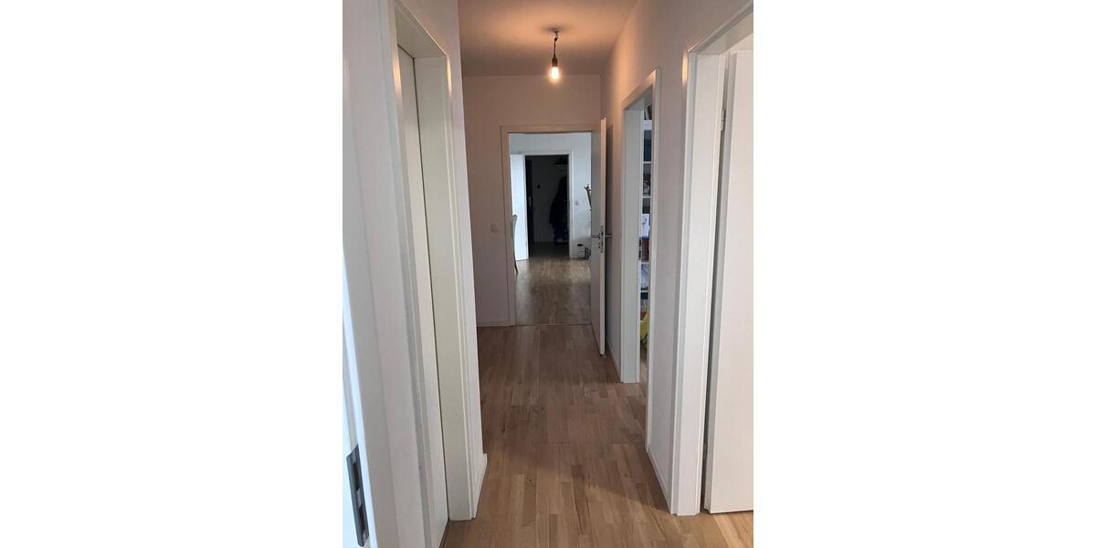 Etagenwohnung Frankfurt am Main Nord-Ost - 3 Zimmer, 82 m&sup2;, 1.200&euro; | Angebot:25632932