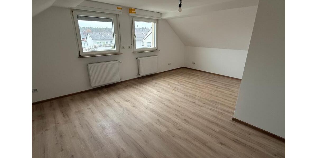 Dachgeschoßwohnung Offenbach am Main Bürgel - 2.5 Zimmer, 52 m&sup2;, 1.000&euro; | Angebot:25210854