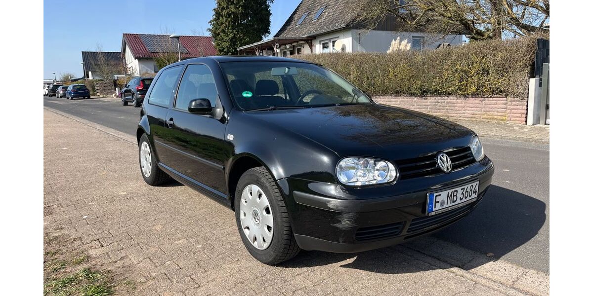 VW Golf 221.600 km 1.390 &euro; Dietzenbach 63128