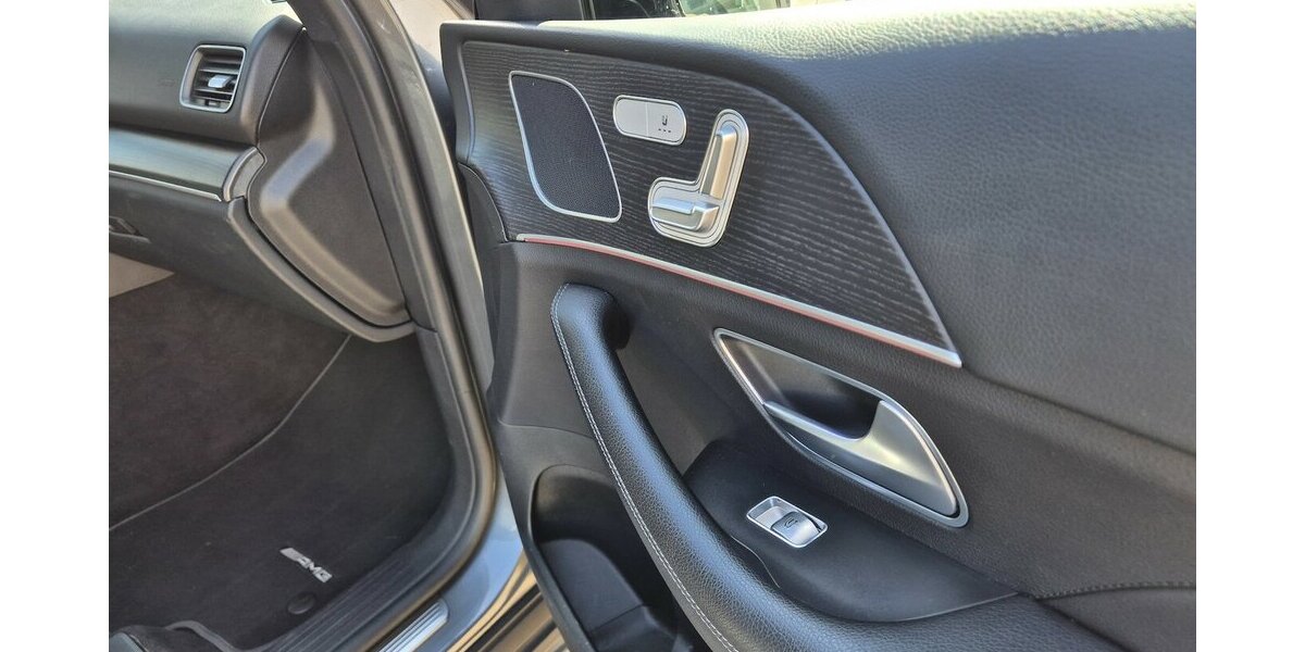 Mercedes-Benz GLE 400 d 4M AMG Line AHK Panorama Rückfahrkamera 83.401 km 57.890 &euro; Rodgau 63110