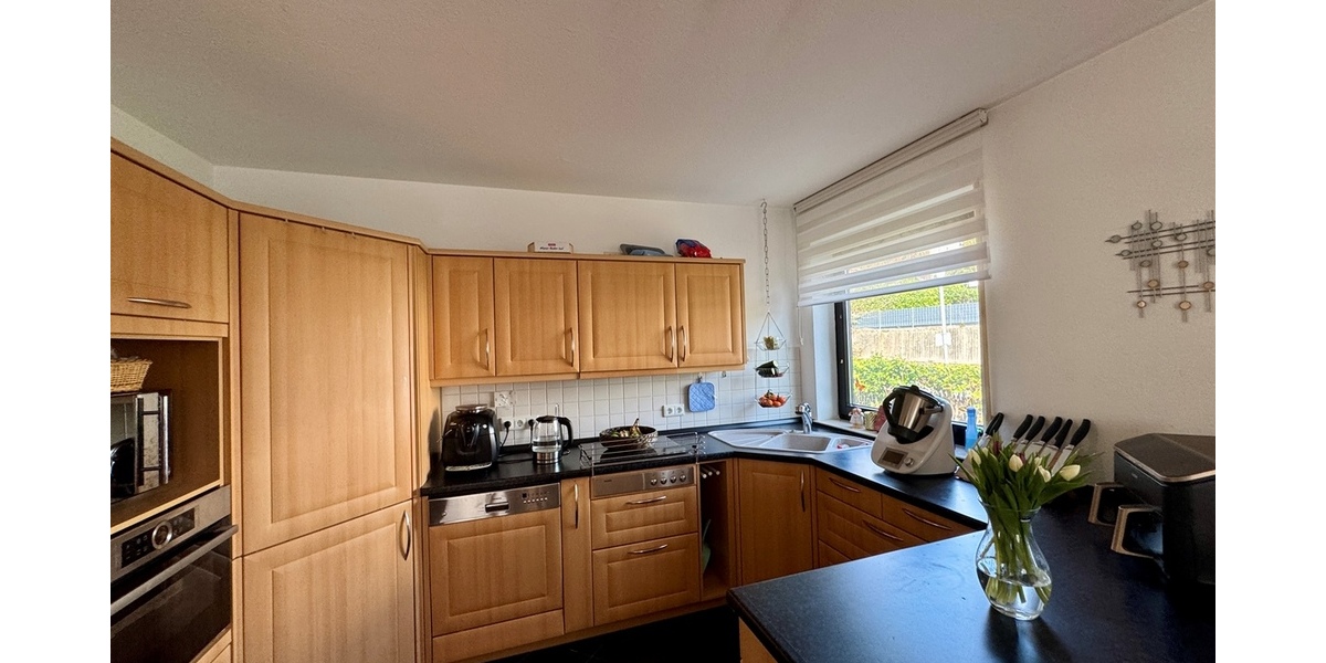 Friedrichsdorf: Großzügige Doppelhaushälfte mit separater Einliegerwohnung! - Doppelhaushälfte Friedrichsdorf | Angebot:25987215