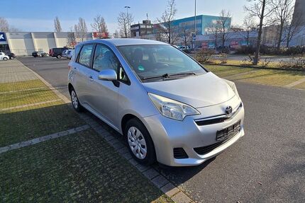Toyota Verso-S 52.000 km 7.899 &euro; Frankfurt/Main 65933
