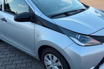 Toyota Aygo (X) 252.630 km 3.350 &euro; Gelnhausen - Roth 63571