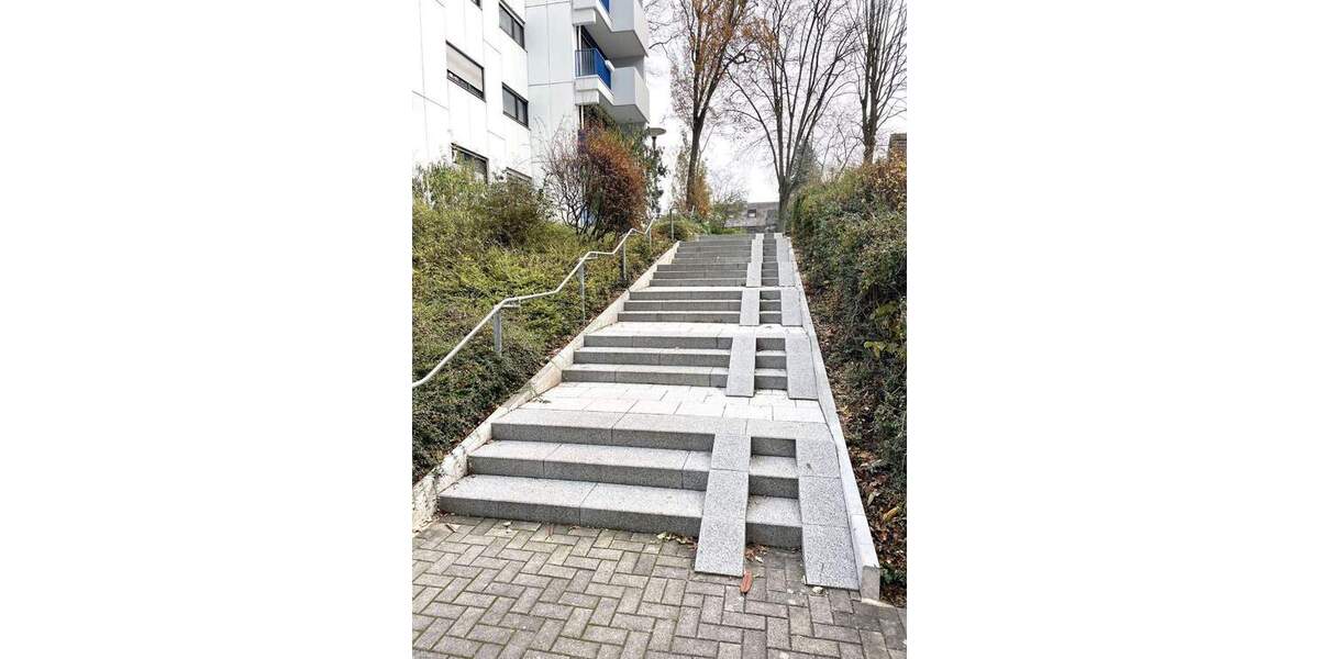 Etagenwohnung Frankfurt Eschersheim - 2 Zimmer, 71 m&sup2;, 339.000&euro; | Angebot:25744681