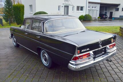 Mercedes-Benz 220 105.000 km 22.900 &euro; Ronneburg 63549