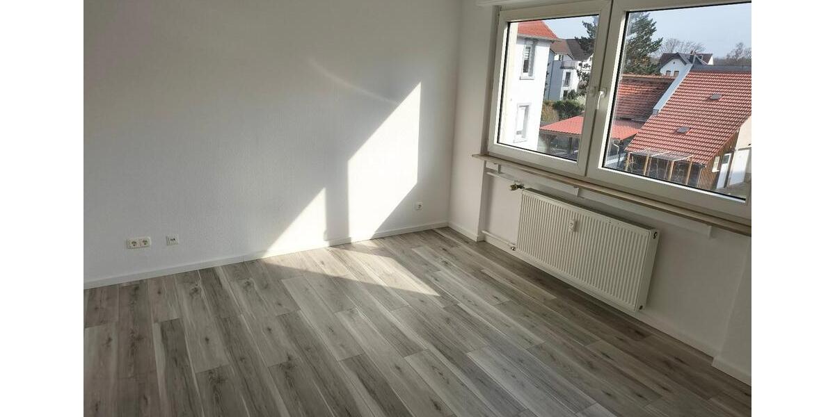 Etagenwohnung Langenselbold - 4 Zimmer, 108 m&sup2;, 970&euro; | Angebot:25431406