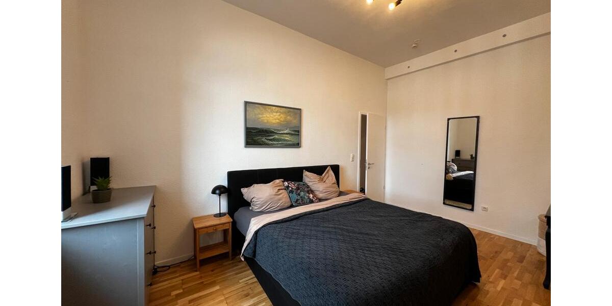 Etagenwohnung Frankfurt am Main Innenstadt - 3 Zimmer, 95 m&sup2;, 2.500&euro; | Angebot:25809532