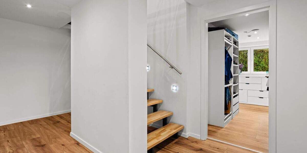 Einfamilienhaus Gelnhausen - 6 Zimmer, 196 m&sup2;, 875.000&euro; | Angebot:25685338