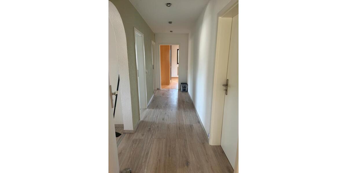 Dachgeschoßwohnung Altenstadt - 3 Zimmer, 90 m&sup2;, 1.000&euro; | Angebot:27620656
