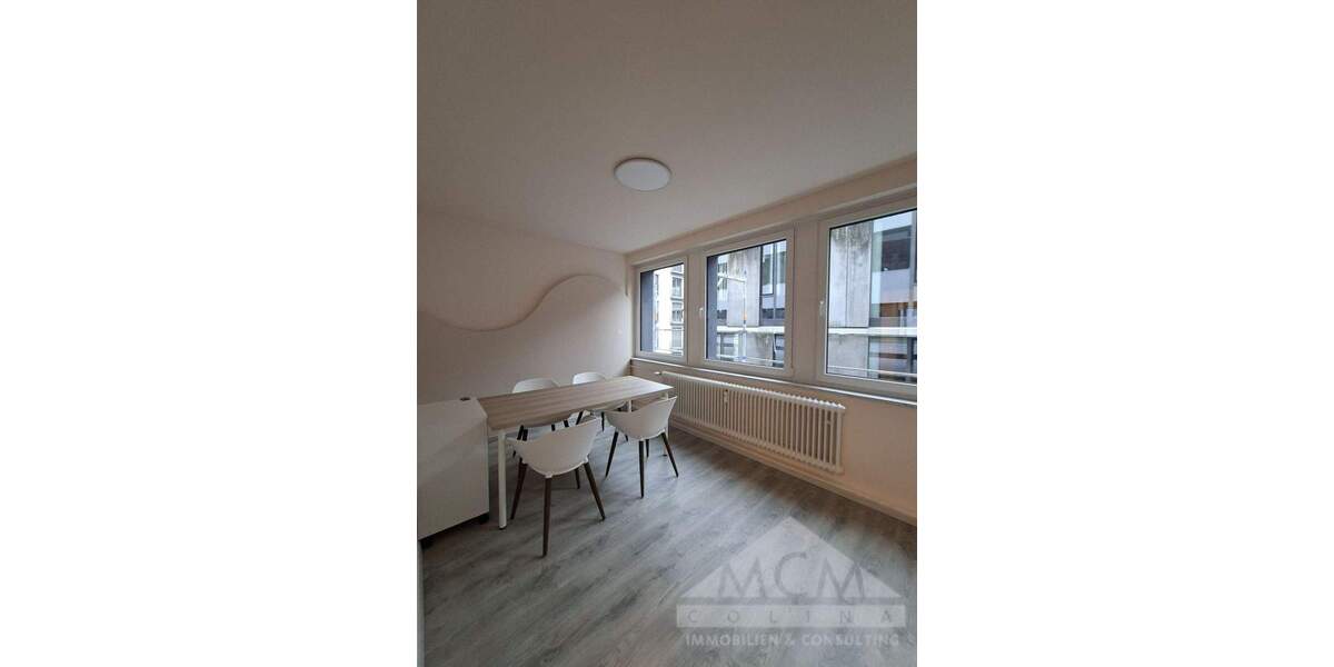 Gewerbeobjekt Frankfurt Innenstadt - 4 Zimmer, 140 m&sup2;, 3.000&euro; | Angebot:25802282