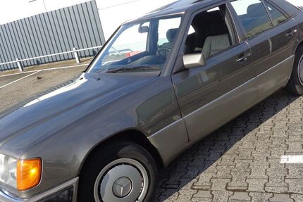 Mercedes-Benz E 250 444.691 km 4.490 &euro; Mühlheim 63165