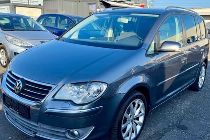 VW Touran 271.500 km 4.490 &euro; Maintal 63477