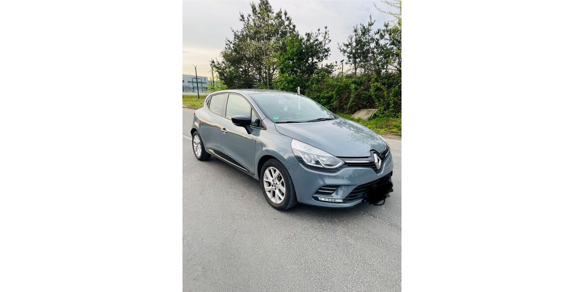 Renault Clio 77.000 km 9.100 &euro; Frankfurt am main 60435