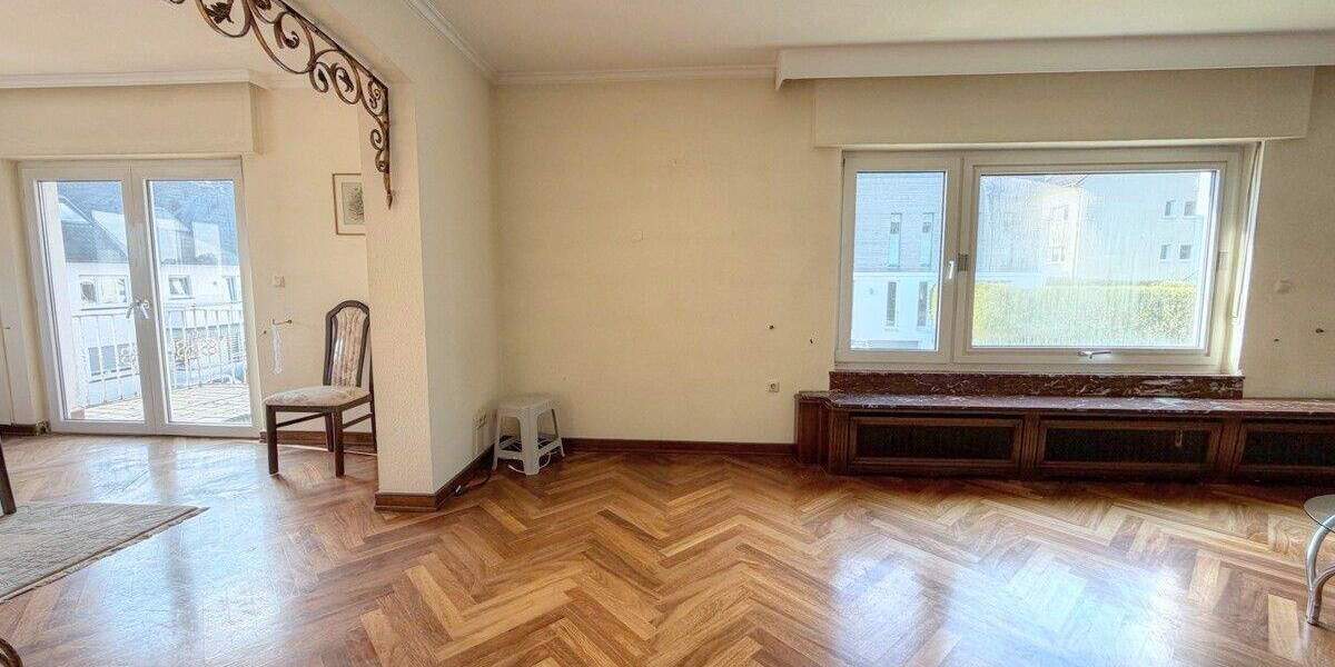 Mehrfamilienhaus, Wohnhaus Kronberg im Taunus Oberhöchstadt - 9 Zimmer, 236 m&sup2;, 850.000&euro; | Angebot:25686321