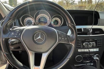 Mercedes-Benz C 180 155.000 km 9.990 &euro; Frankfurt am Main 60386