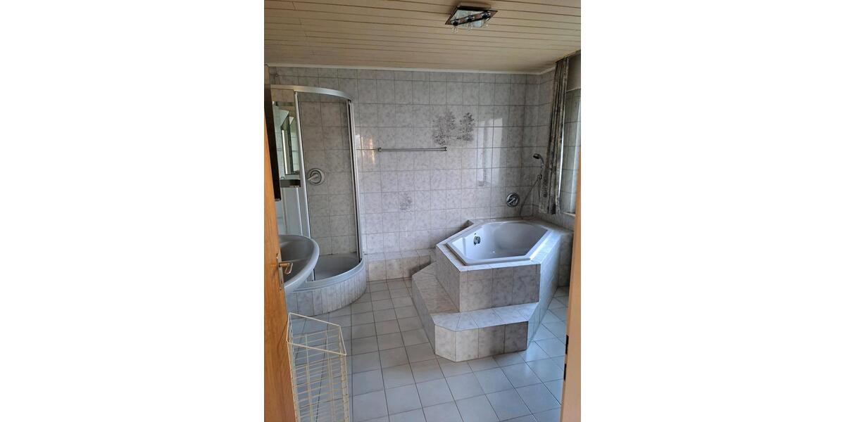 Einfamilienhaus Linsengericht - 5 Zimmer, 146 m&sup2;, 360.000&euro; | Angebot:25883849