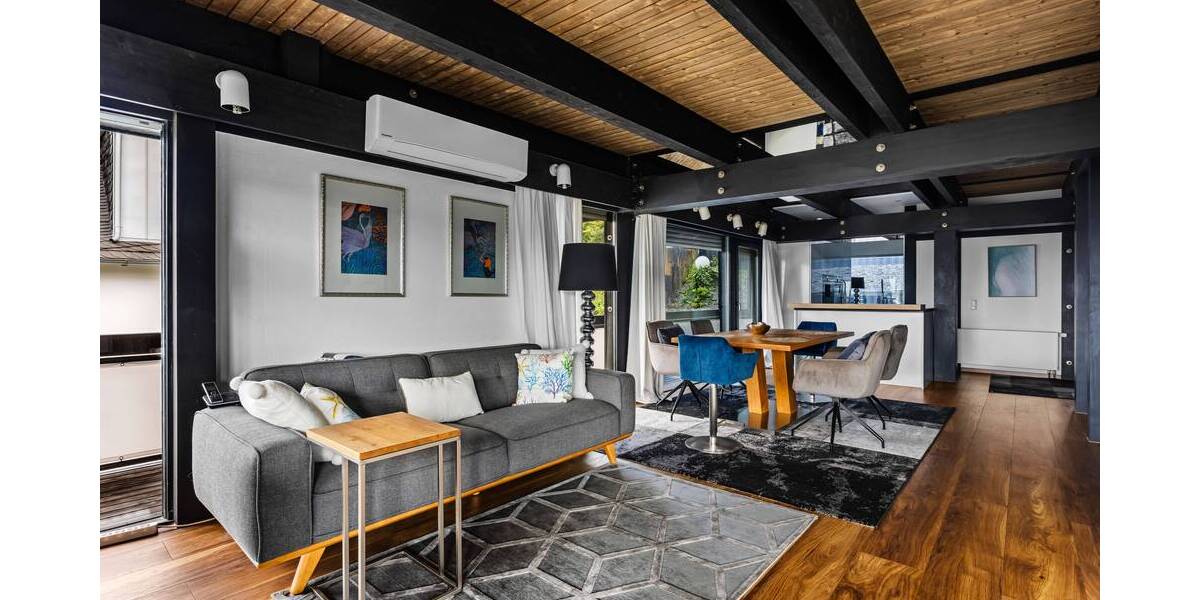 Einfamilienhaus Gelnhausen Haitz - 8 Zimmer, 354 m&sup2;, 950.000&euro; | Angebot:25685325