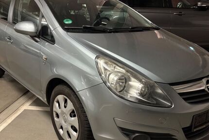 Opel Corsa 133.000 km 2.590 &euro; Frankfurt 60486