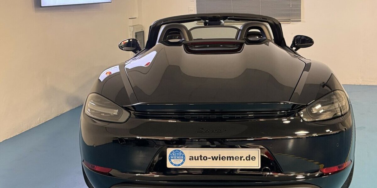 Porsche 718 Boxster Spyder APPROVED/Schalensitze/Chrono 6.800 km 103.900 &euro; Dreieich 63303