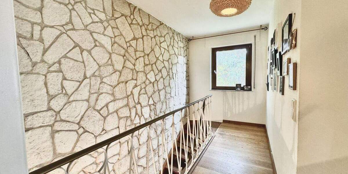 Einfamilienhaus Frankfurt am Main Bergen-Enkheim - 5 Zimmer, 175 m&sup2;, 549.000&euro; | Angebot:25711757