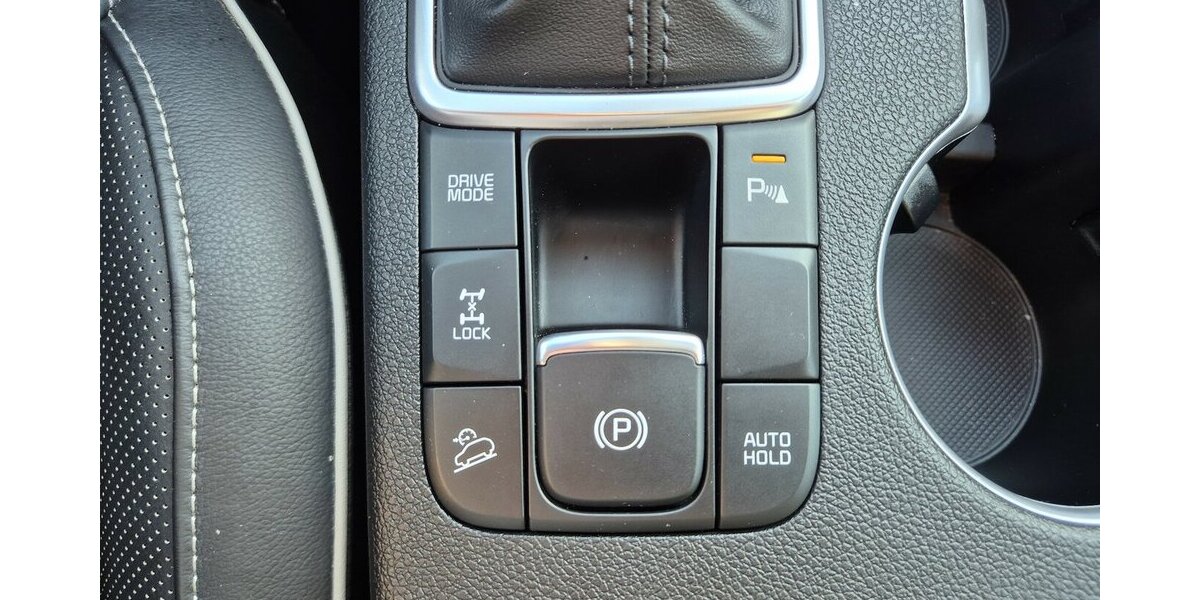 Kia Sportage Black Edition 4WD Automatik, AHK, Leder, 28.421 km 24.890 &euro; Rodgau 63110