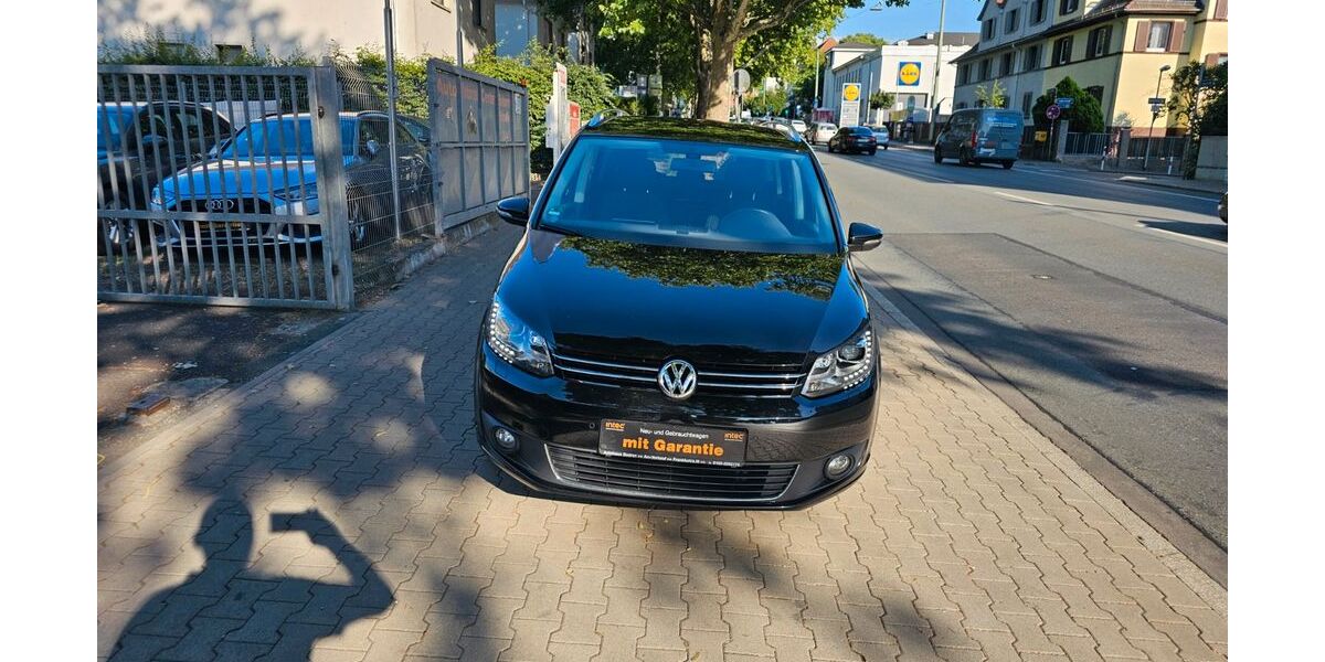 VW Touran 160.000 km 11.550 &euro; Offenbach 63071