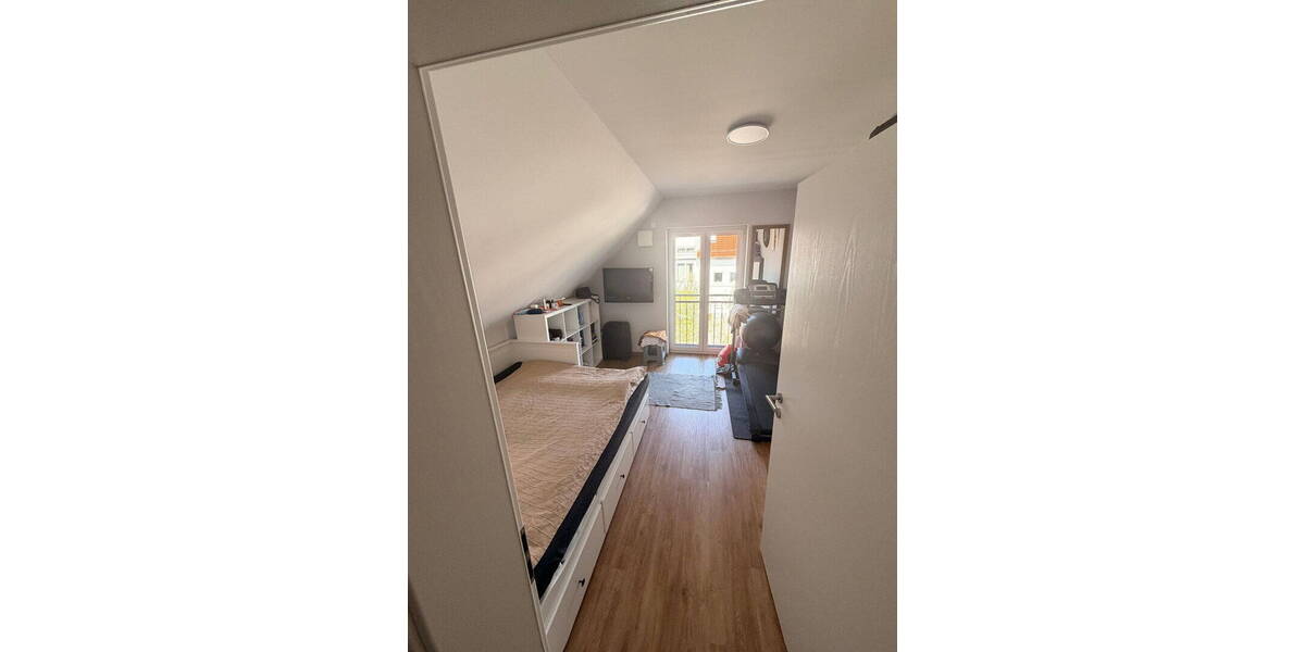 Doppelhaushälfte Bruchköbel - 7 Zimmer, 190 m&sup2;, 2.950&euro; | Angebot:26188724