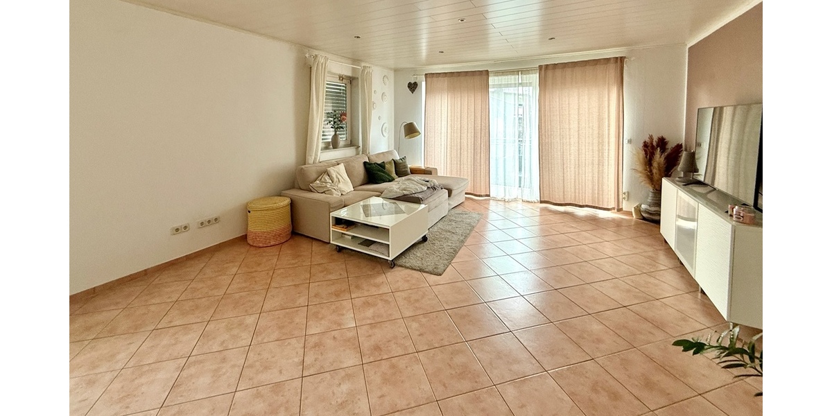 Karben: Modernes 3-Familienhaus im alten Ortskern von Petterweil - Mehrfamilienhaus, Wohnhaus Karben | Angebot:25444335