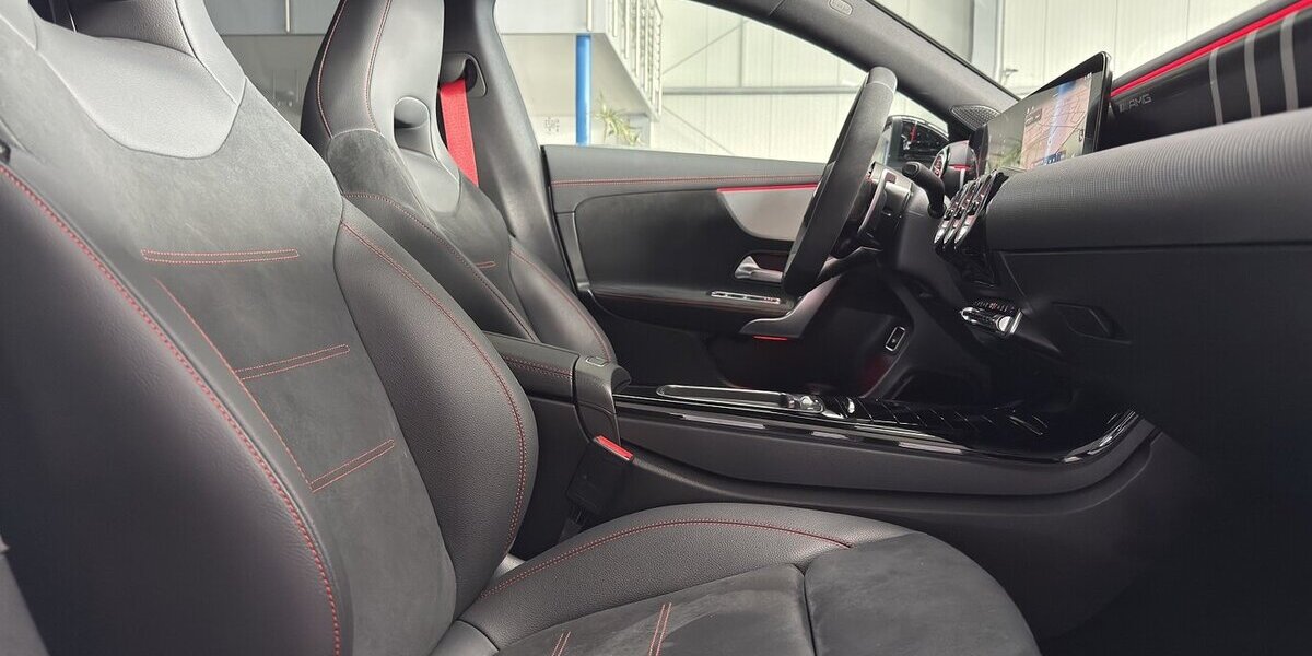 Mercedes-Benz CLA 35 AMG Shooting Brake 4M-PREMIUM+ AERO-NIGHT 25.050 km 45.899 &euro; Groß-Umstadt 64823