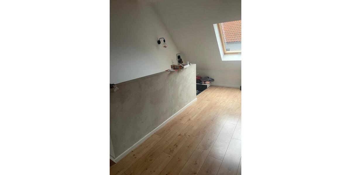 Dachgeschoßwohnung Altenstadt - 3 Zimmer, 132 m&sup2;, 1.100&euro; | Angebot:24802474