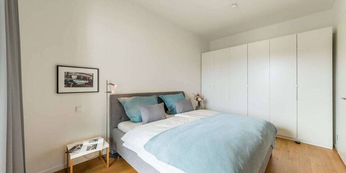 Etagenwohnung Frankfurt am Main Bahnhofsviertel - 2 Zimmer, 65 m&sup2;, 2.290&euro; | Angebot:26064210