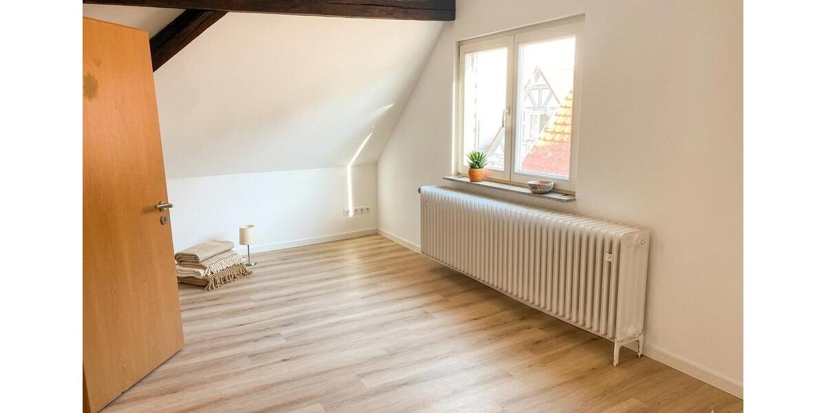 Dachgeschoßwohnung Friedberg (Hessen) - 3 Zimmer, 67 m&sup2;, 790&euro; | Angebot:25840341