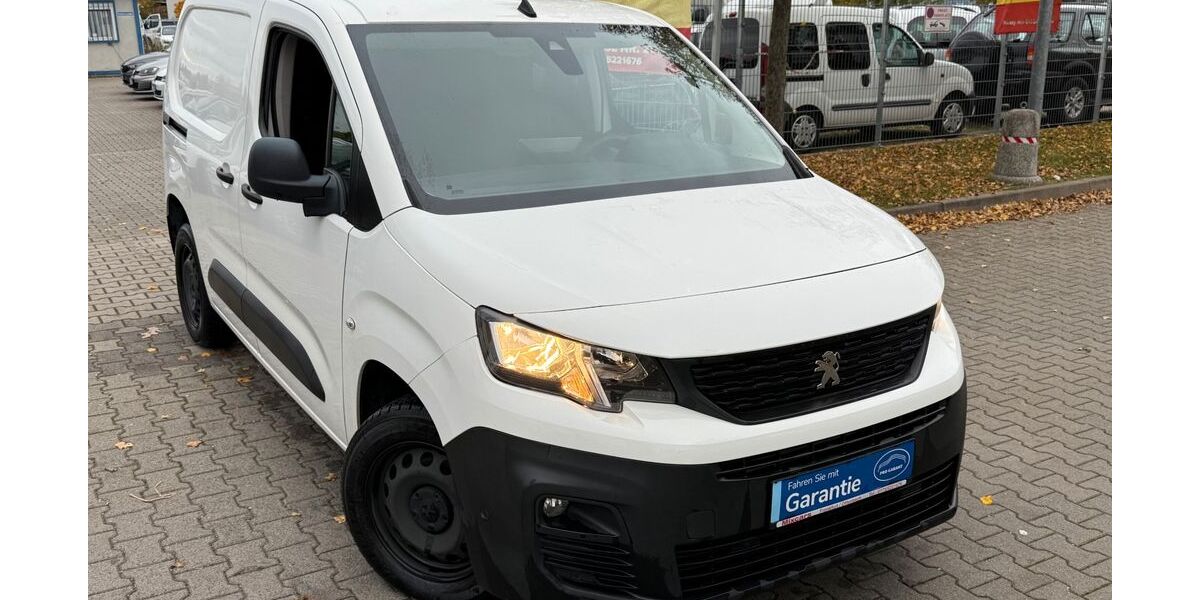Peugeot Partner 126.667 km 11.450 &euro; Offenbach 63071