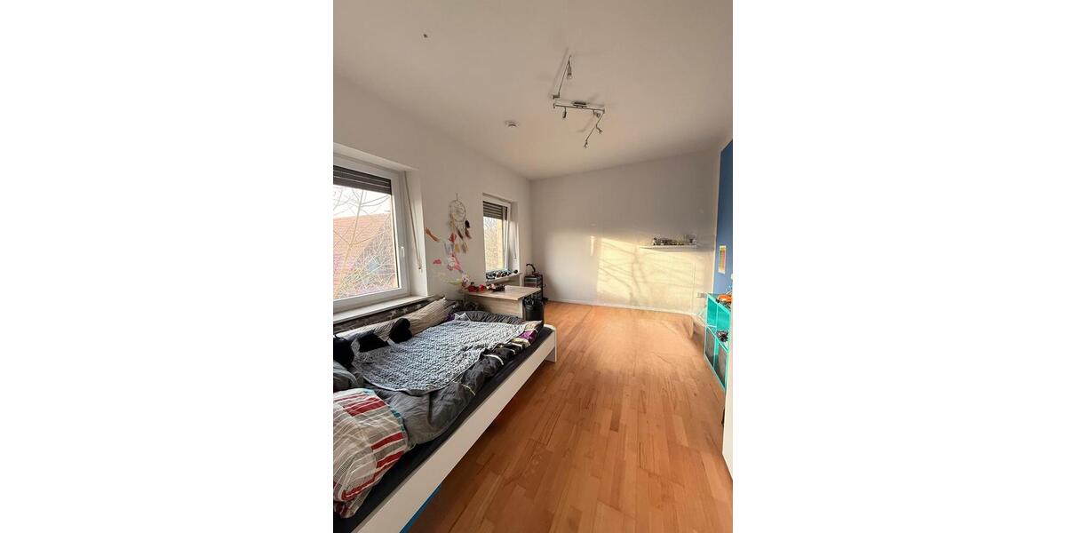 Etagenwohnung Hösbach - 4 Zimmer, 135 m&sup2;, 355.000&euro; | Angebot:25793998