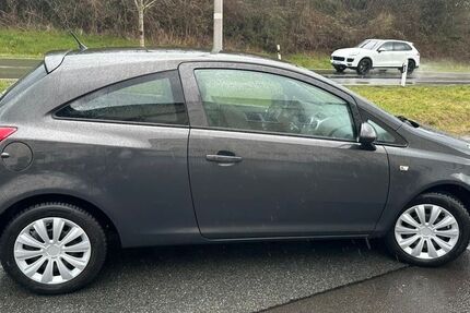 Opel Corsa 140.000 km 2.400 &euro; friedrichsdorf 61381