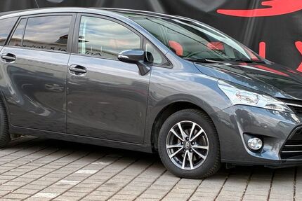 Toyota Verso 94.000 km 12.500 &euro; Mühlheim am main 63165