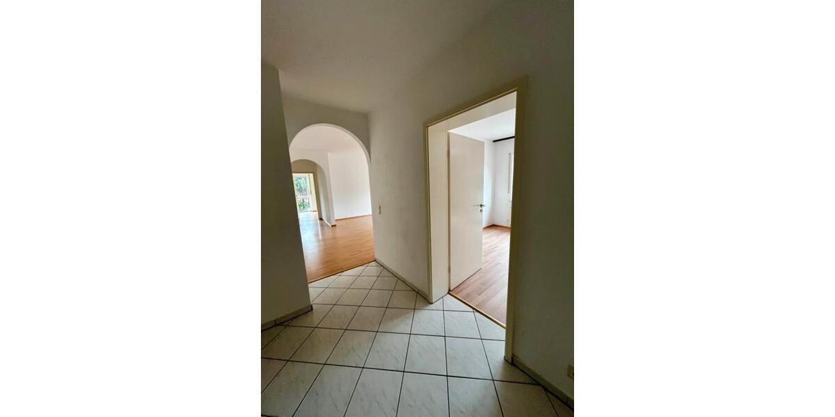 Etagenwohnung Langenselbold - 3 Zimmer, 95 m&sup2;, 1.100&euro; | Angebot:27600401