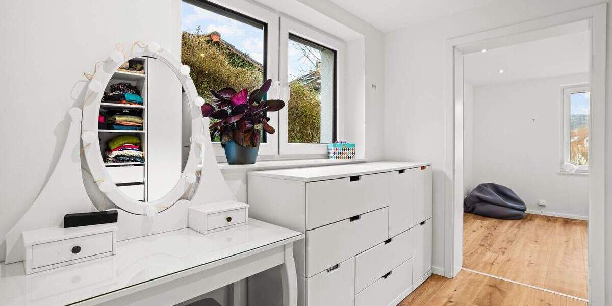 Einfamilienhaus Gelnhausen - 6 Zimmer, 196 m&sup2;, 875.000&euro; | Angebot:25685338