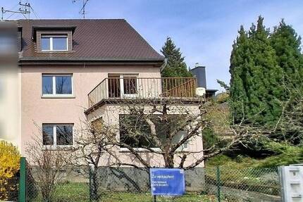 Haus Frankfurt Sossenheim - 8 Zimmer, 180 m&sup2;, 495.000&euro; | Angebot:25916312