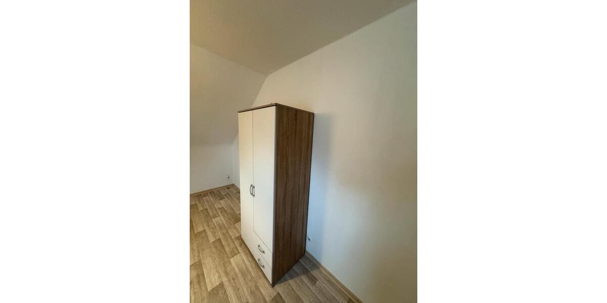 Dachgeschoßwohnung Frankfurt am Main Bergen-Enkheim - 1 Zimmer, 18 m&sup2;, 380&euro; | Angebot:27597322