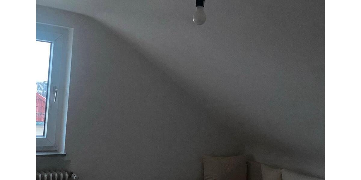 Dachgeschoßwohnung Frankfurt am Main West - 2 Zimmer, 48 m&sup2;, 610&euro; | Angebot:24860512